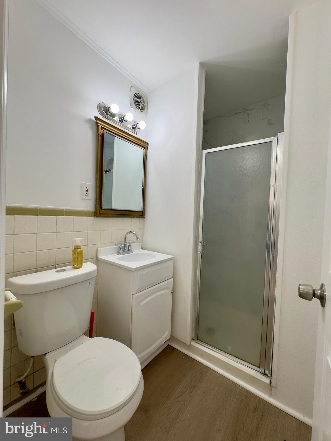 8252 Longpoint Road Baltimore, MD 21222 - Photo 7 of 16