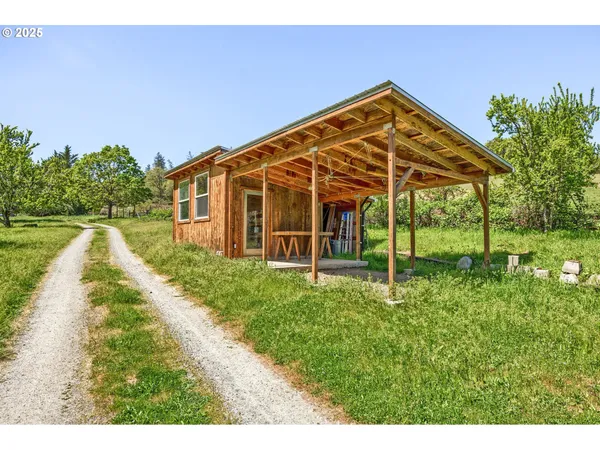 $853,000 | 1848 Anderson Creek Road, Talent, OR 97540