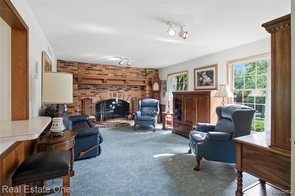 604 Longford Drive Rochester Hills, MI 48309 - Photo 13 of 39