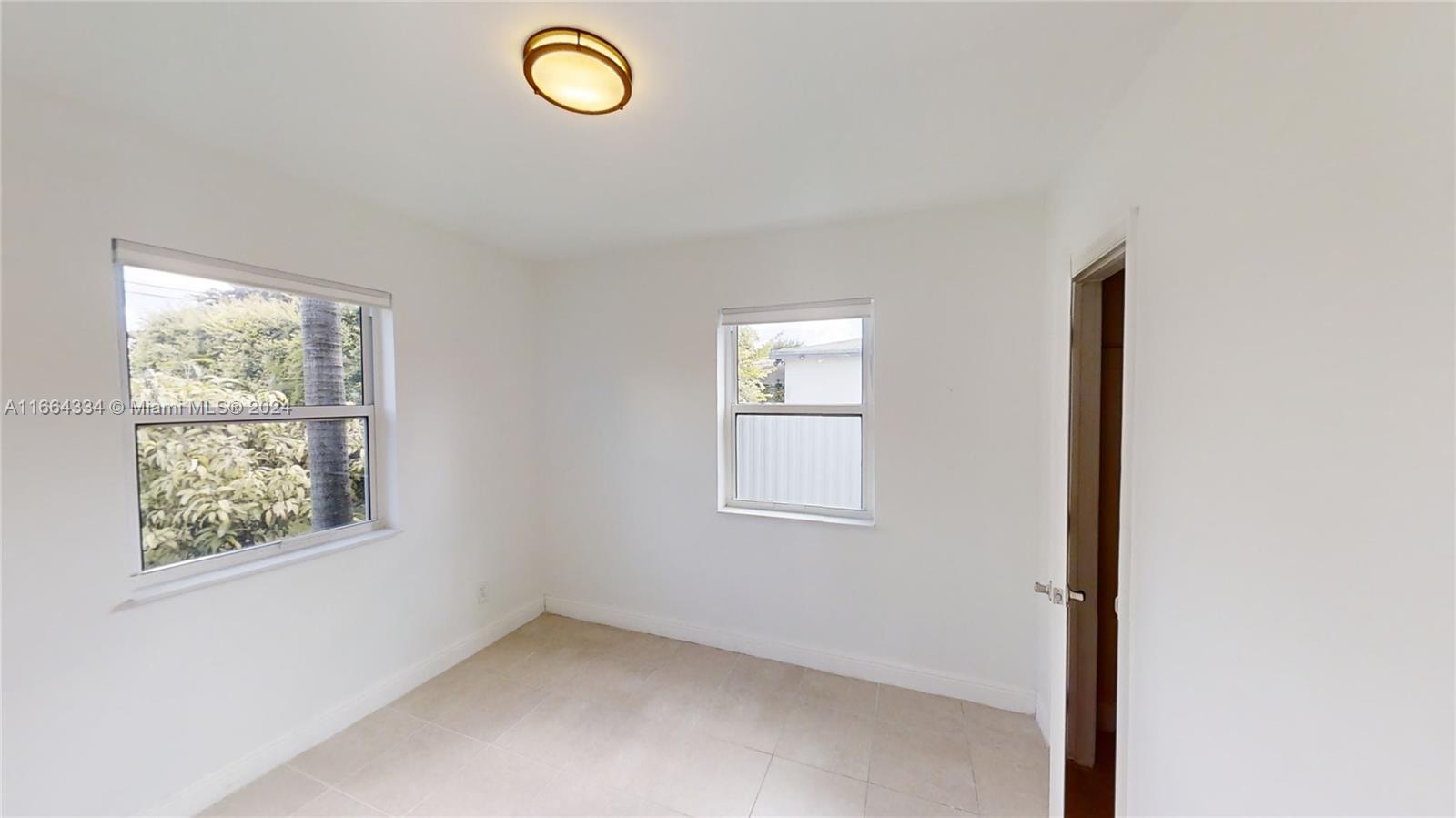 7585 Southwest 30th Terrace Miami, FL 33155 - Photo 17 of 30 Gallery Image 17