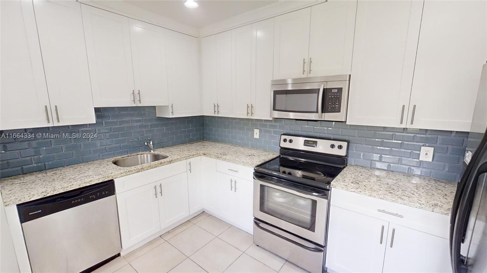 7585 Southwest 30th Terrace Miami, FL 33155 - Photo 9 of 30 Gallery Image 9