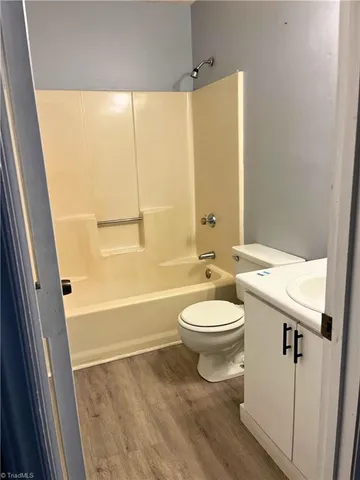 $1,500 | 2115 Hunter Street, Greensboro, NC 27401