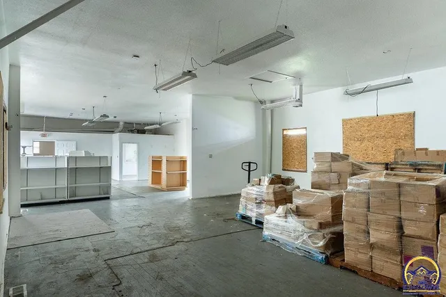 $136,000 | 1435 Southeast Madison Street, Topeka, KS 66607