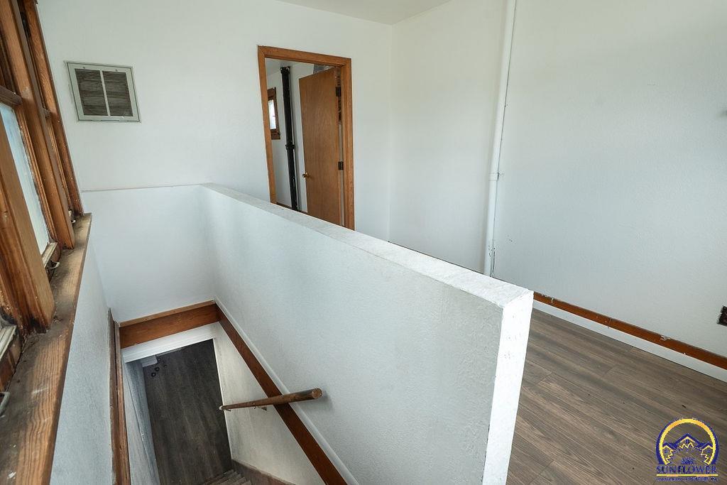 1435 Southeast Madison Street Topeka, KS 66607 - Photo 28 of 41