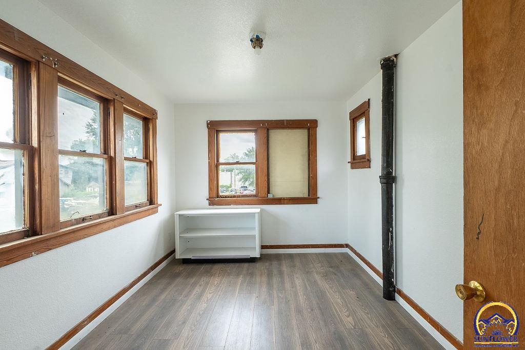 1435 Southeast Madison Street Topeka, KS 66607 - Photo 31 of 41