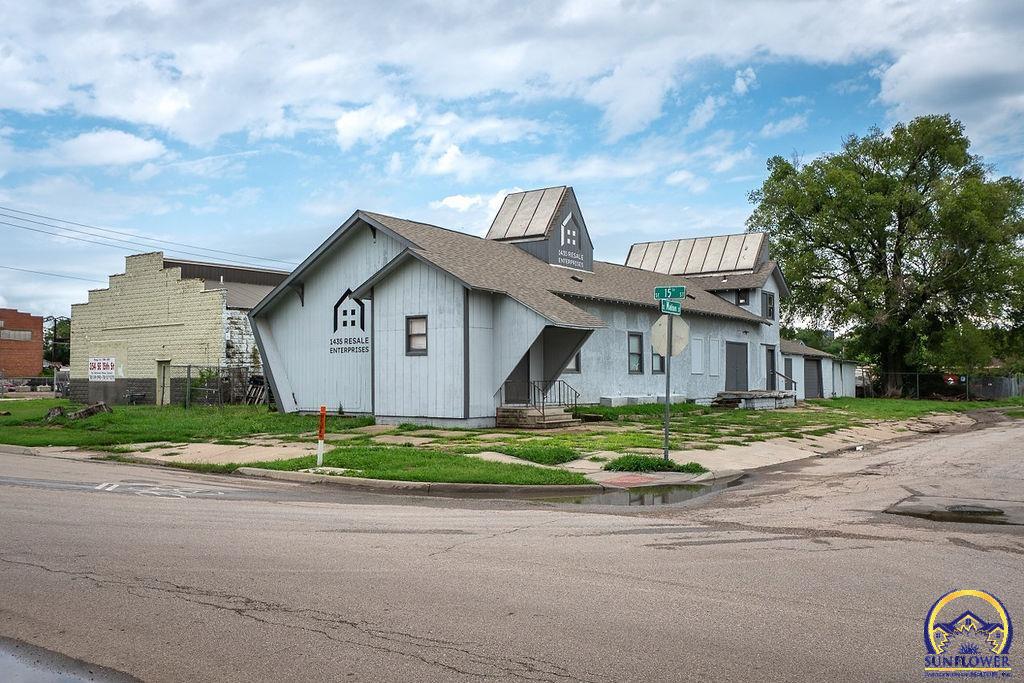 1435 Southeast Madison Street Topeka, KS 66607 - Photo 34 of 41