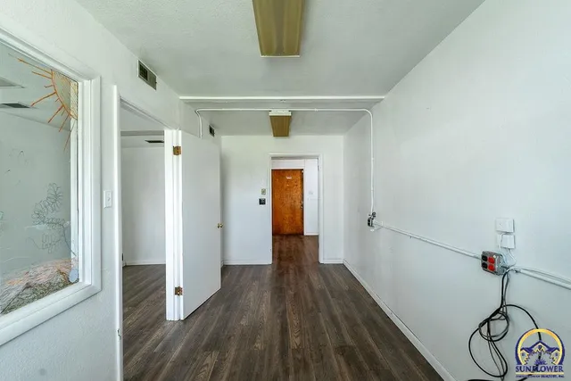 $136,000 | 1435 Southeast Madison Street, Topeka, KS 66607