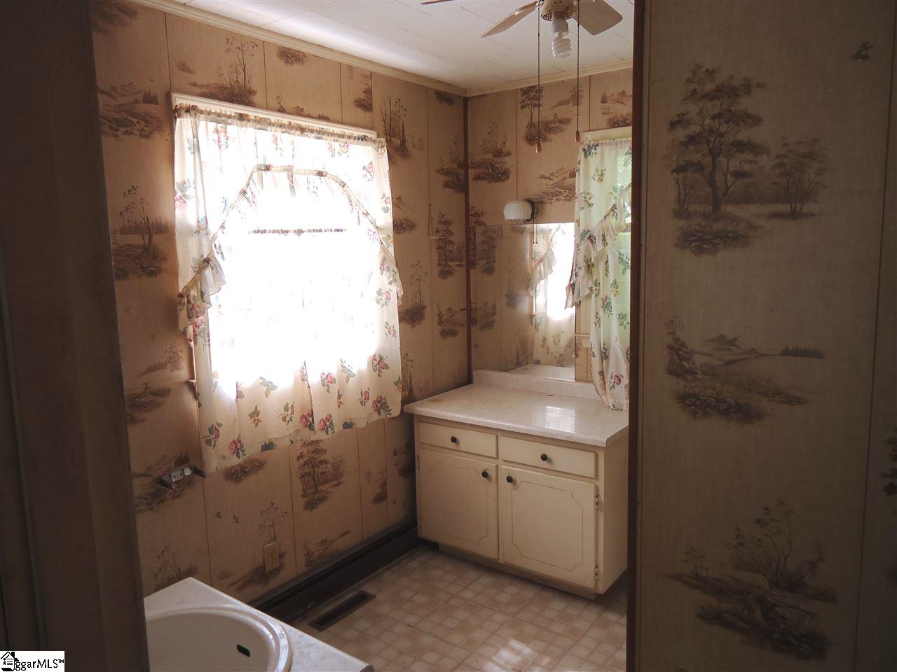 1447 Calvin Bridges Road Laurens, SC 29360 - Photo 17 of 17 Gallery Image 17