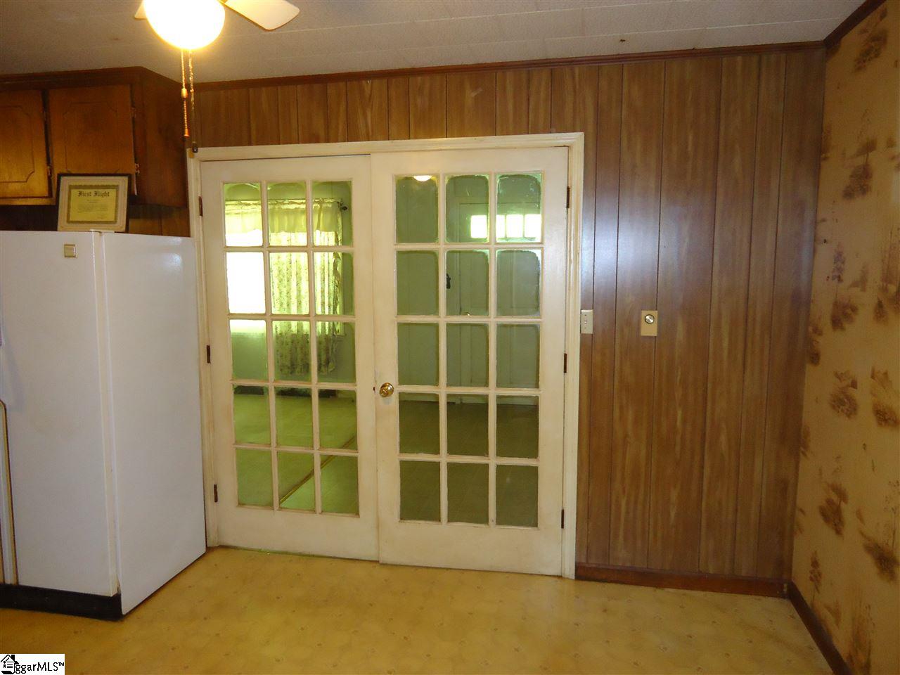 1447 Calvin Bridges Road Laurens, SC 29360 - Photo 9 of 17 Gallery Image 9