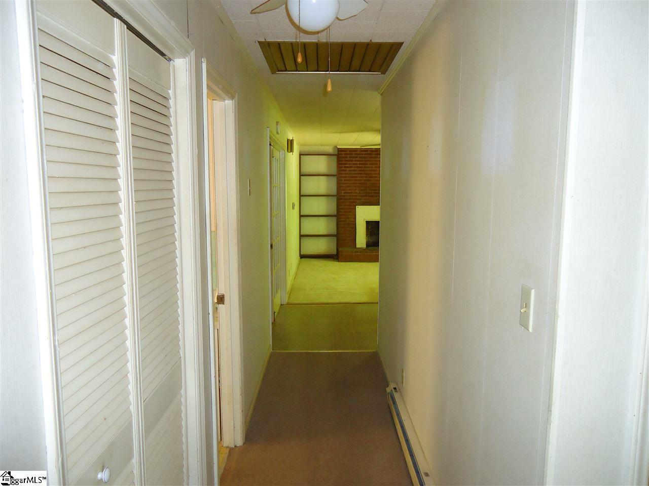 1447 Calvin Bridges Road Laurens, SC 29360 - Photo 10 of 17 Gallery Image 10