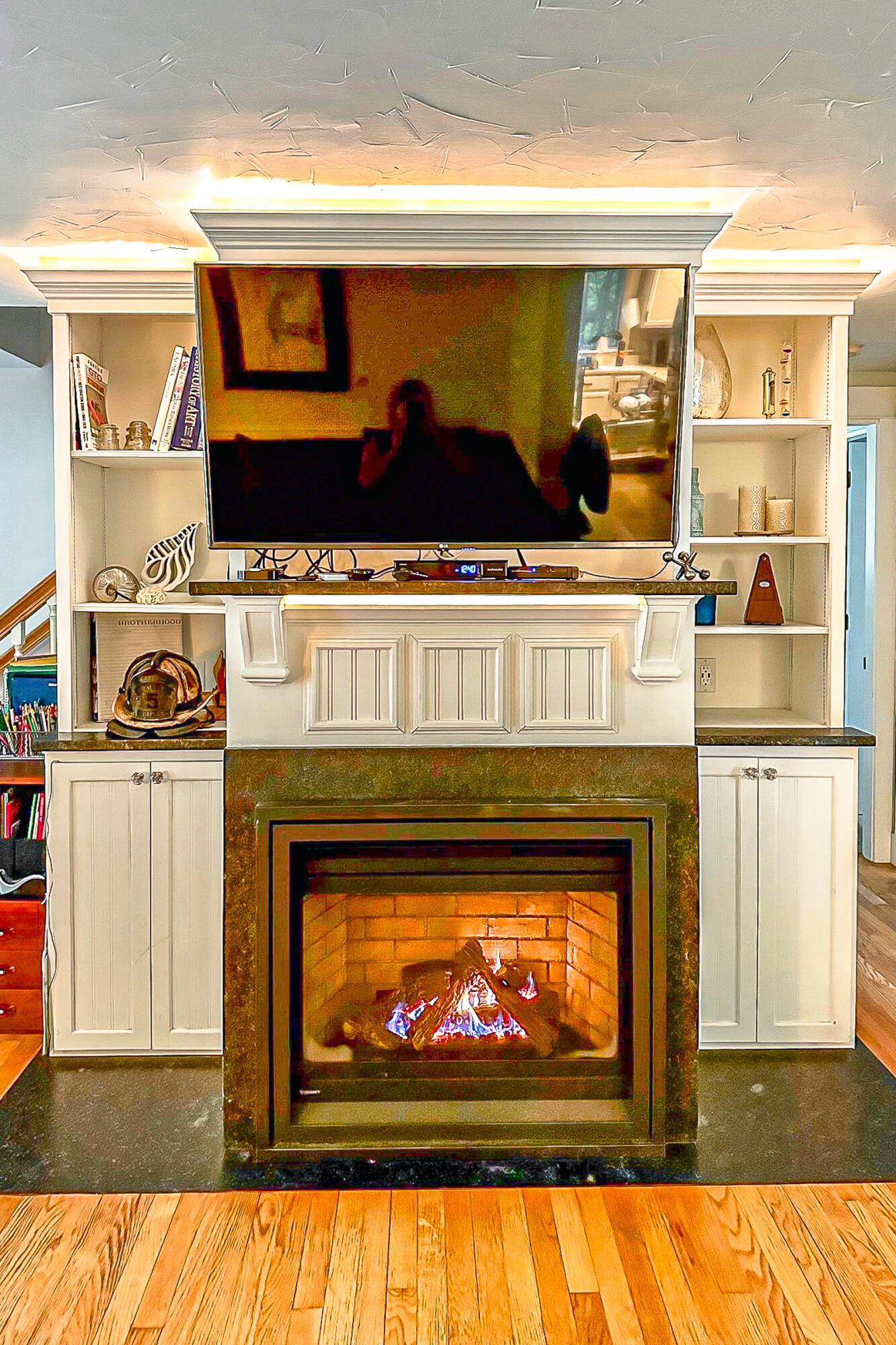 71 Lambs Mill Road Naples, ME 04055 - Photo 21 of 67 Propane fireplace