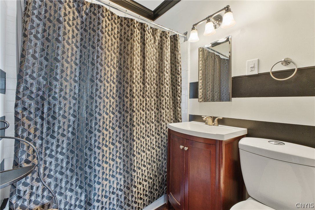 149 Harding Street Syracuse, NY 13208 - Photo 26 of 43 First floor full bath