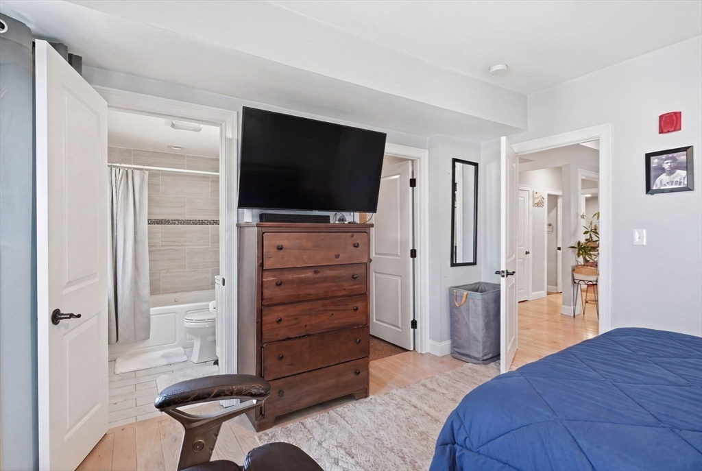 30 Rawson Street Boston, MA 02125 - Photo 12 of 41