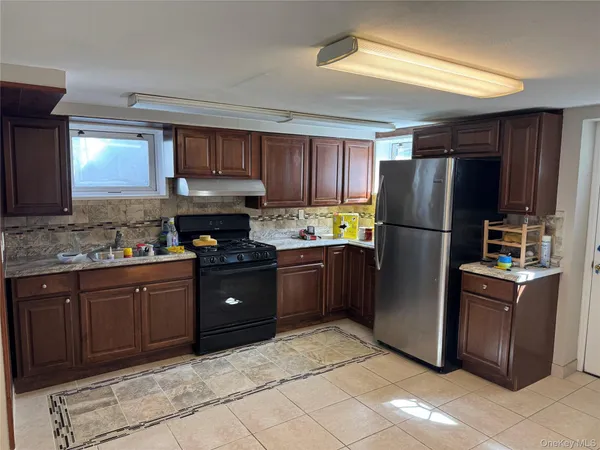 $2,500 | 56-25 136th Street | Queensboro Hill
