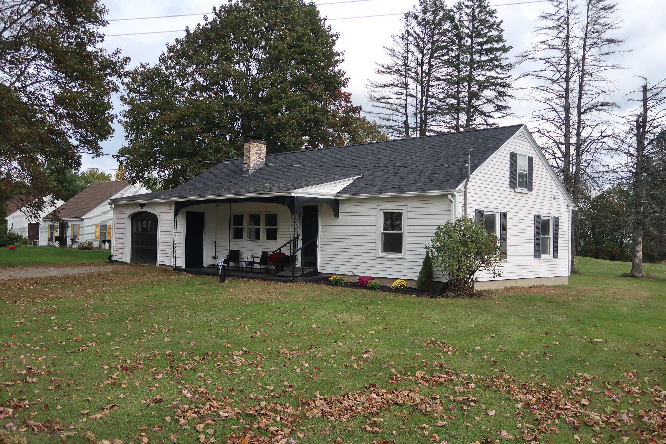 695 West River Road Augusta, ME 04330 - Photo 4 of 63 IMG_1957