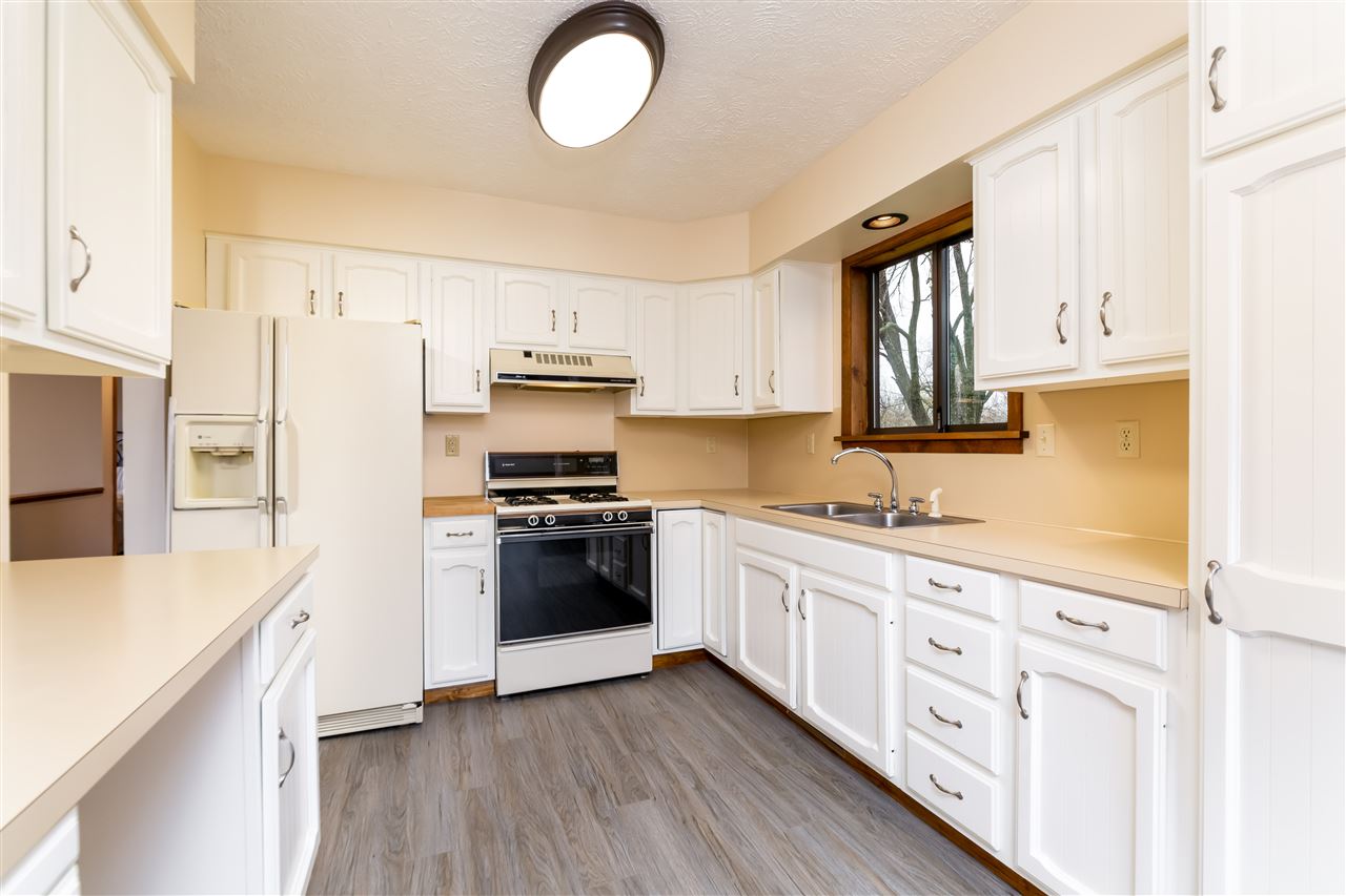 2294 East Potter Road Traverse City, MI 49696 - Photo 6 of 33 1886374-5.JPG
