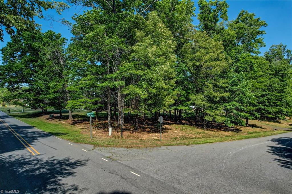 1153 Town Creek Road Eden, NC 27288 - Photo 7 of 49