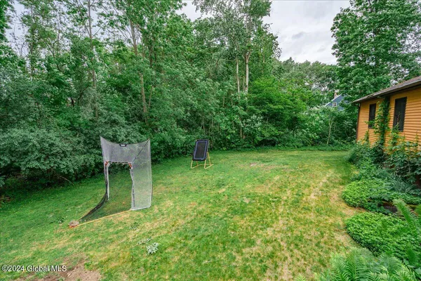 $3,850 | 17 Conver Drive, Saratoga Springs, NY 12866