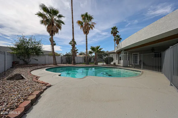 $575,000 | 1341 East Garnet Circle, Mesa, AZ 85204