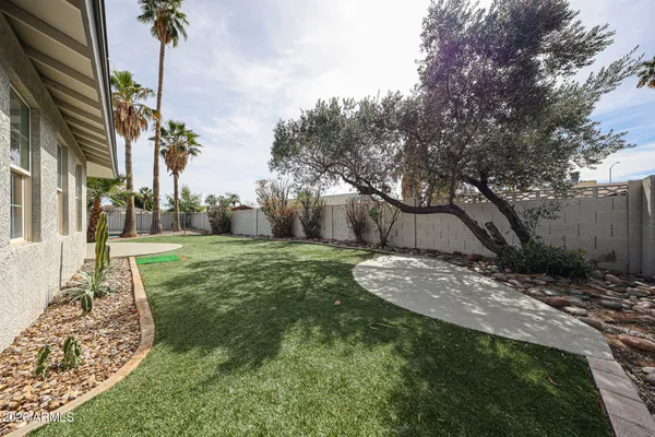 $575,000 | 1341 East Garnet Circle, Mesa, AZ 85204