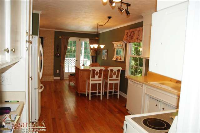 214 Overcreek Road Greenville, SC 29607 - Photo 4 of 25 Gallery Image 4
