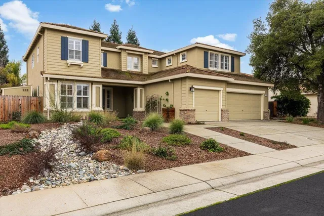 $899,900 | 7127 Lyne Bay Drive, Roseville, CA 95747