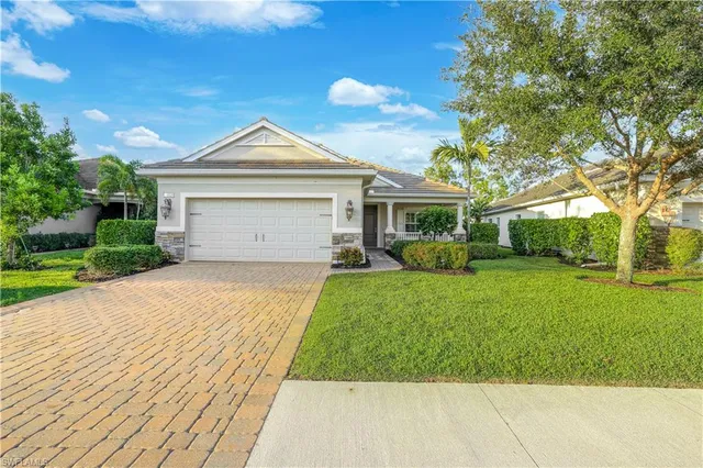$550,000 | 3529 Canopy Circle, Naples, FL 34120