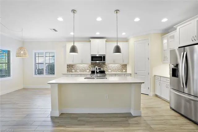 $550,000 | 3529 Canopy Circle, Naples, FL 34120