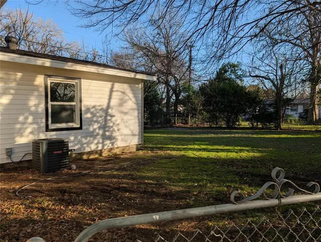 $269,900 | 209 West Cedar Street, Hurst, TX 76053