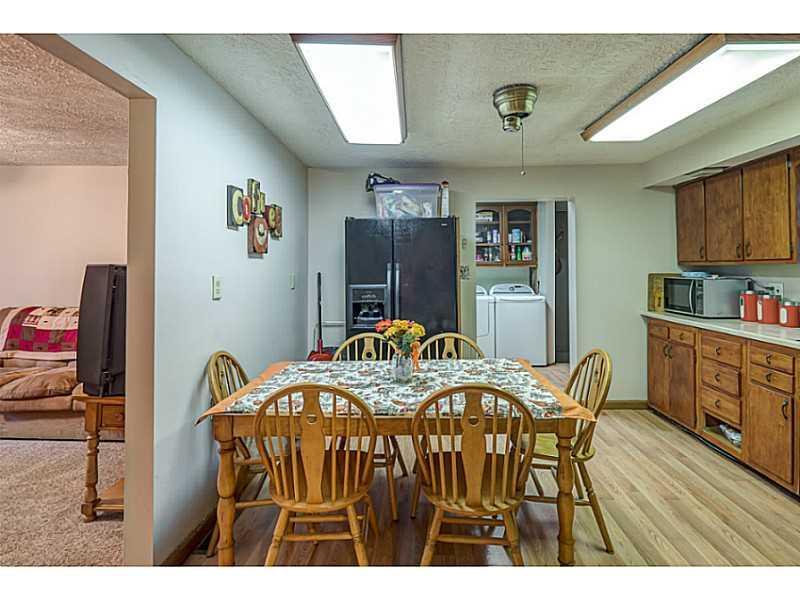 4241 Lower Valley Springfield, OH 45506 - Photo 5 of 18