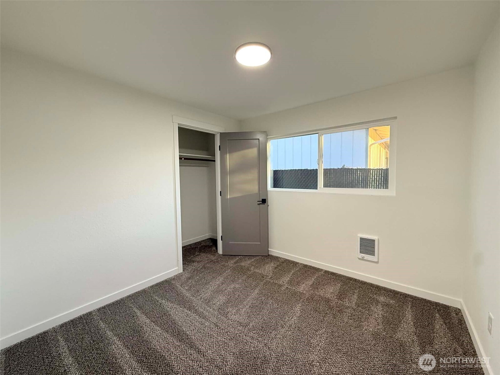 1807 Harding Road Aberdeen, WA 98520 - Photo 17 of 29