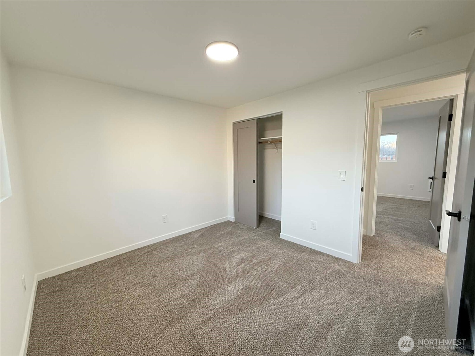 1807 Harding Road Aberdeen, WA 98520 - Photo 23 of 29 an empty room with a bathroom