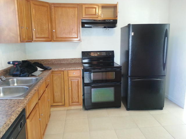 150 West 31st Court Riviera Beach, FL 33404 - Photo 8 of 12 Kitchen2