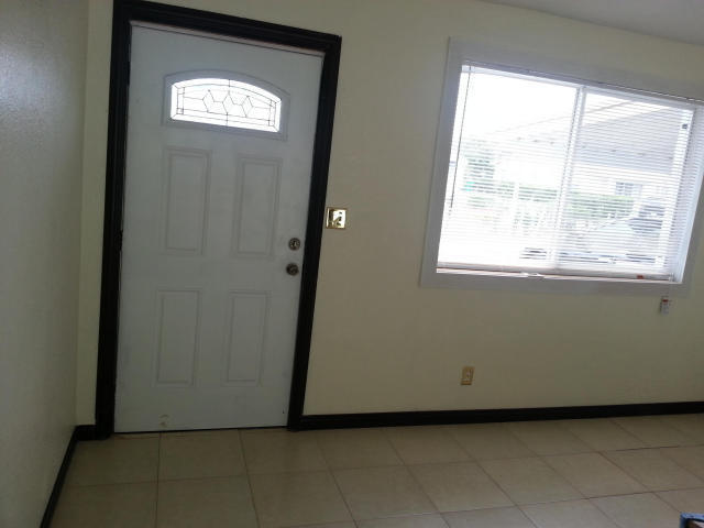 150 West 31st Court Riviera Beach, FL 33404 - Photo 10 of 12 Living R