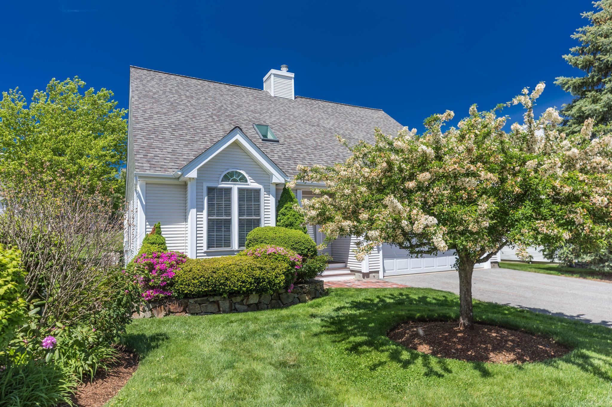 38 Hampton Meadows Hampton, NH 03842 - Photo 2 of 23
