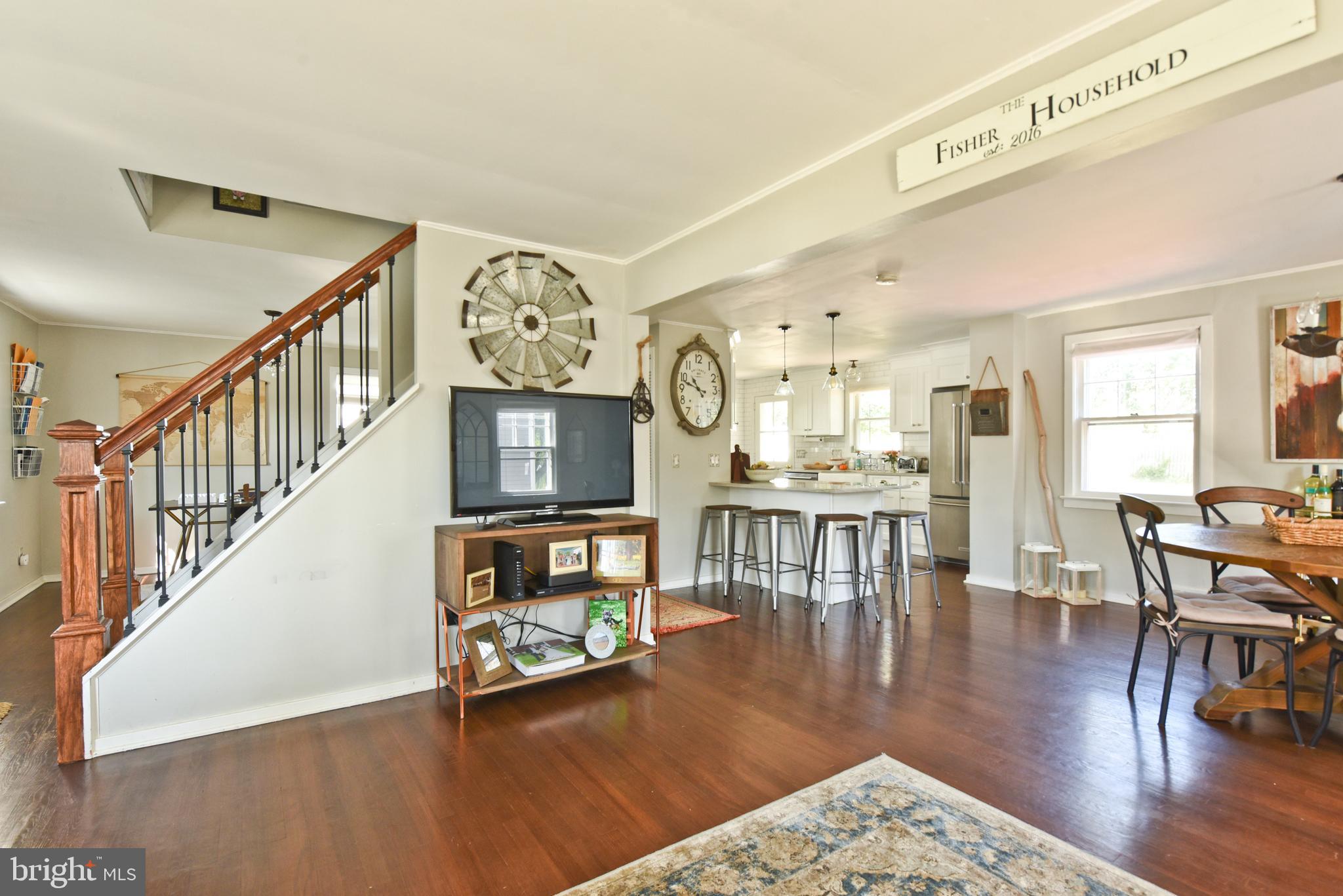132 Roxboro Road Trenton, NJ 08648 - Photo 4 of 25 View from living room