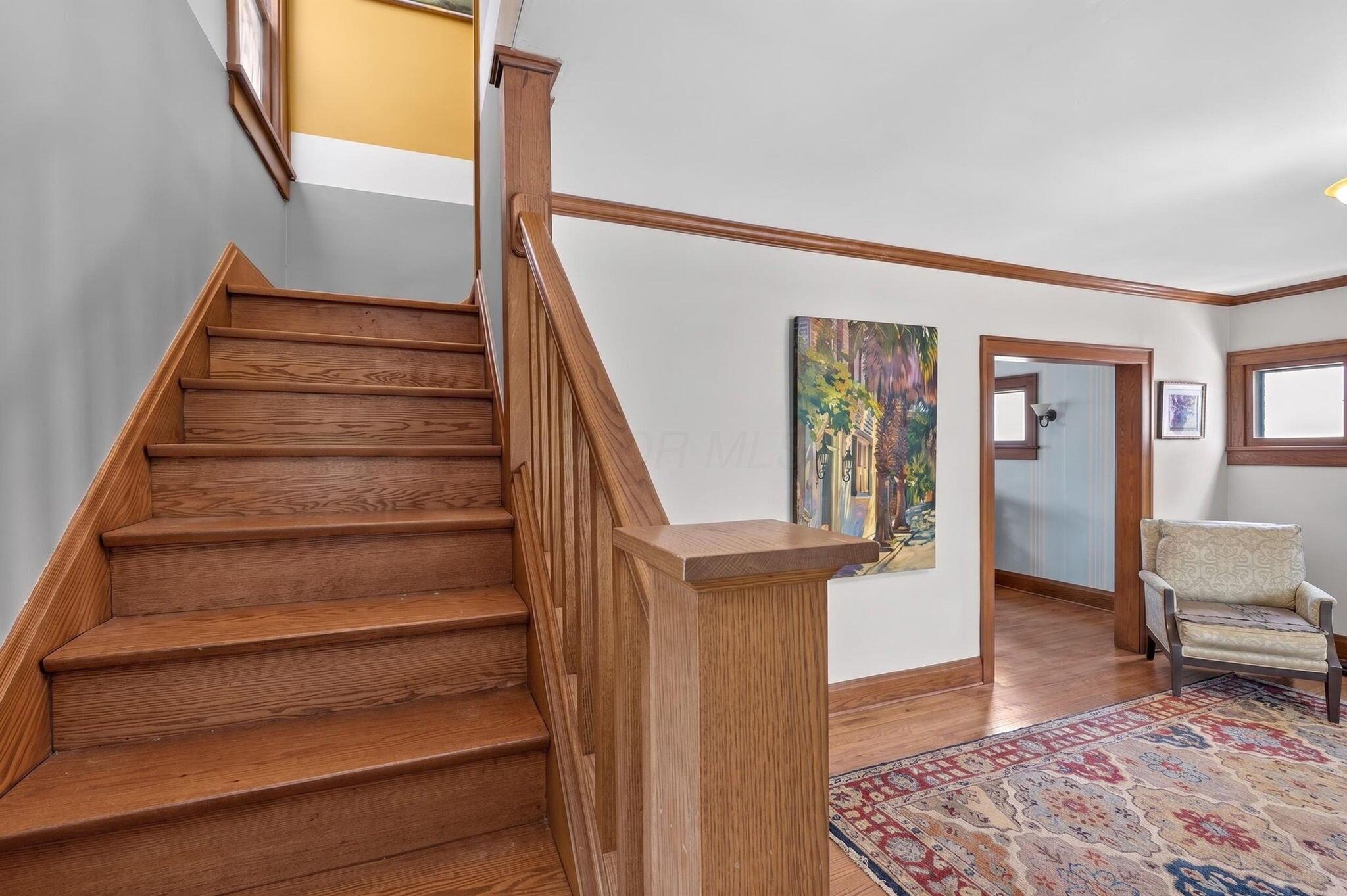 376 East Tulane Road Columbus, OH 43202 - Photo 11 of 26 Staircase