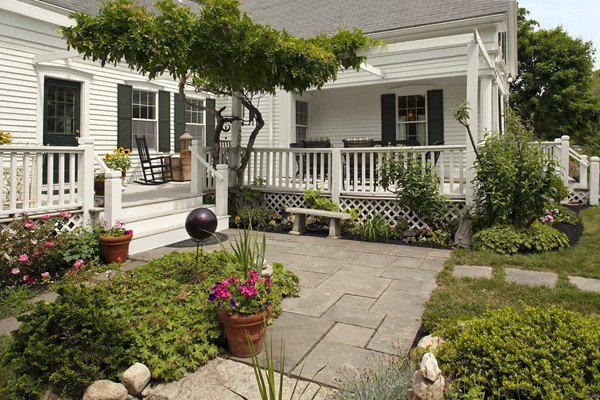 416 Spring Street Marshfield, MA 02050 - Photo 3 of 29 Gallery Image 3