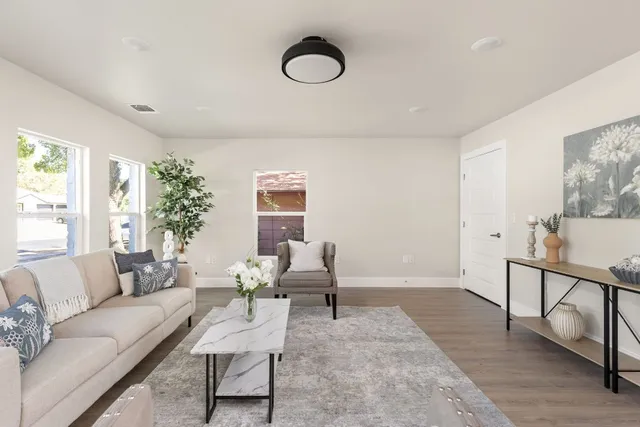 $470,000 | 10101 Woodhaven Drive, Austin, TX 78753