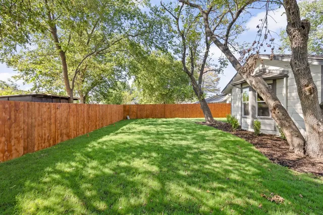 $470,000 | 10101 Woodhaven Drive, Austin, TX 78753