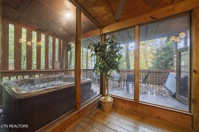 $599,000 | 833 Stans Road, Gatlinburg, TN 37738