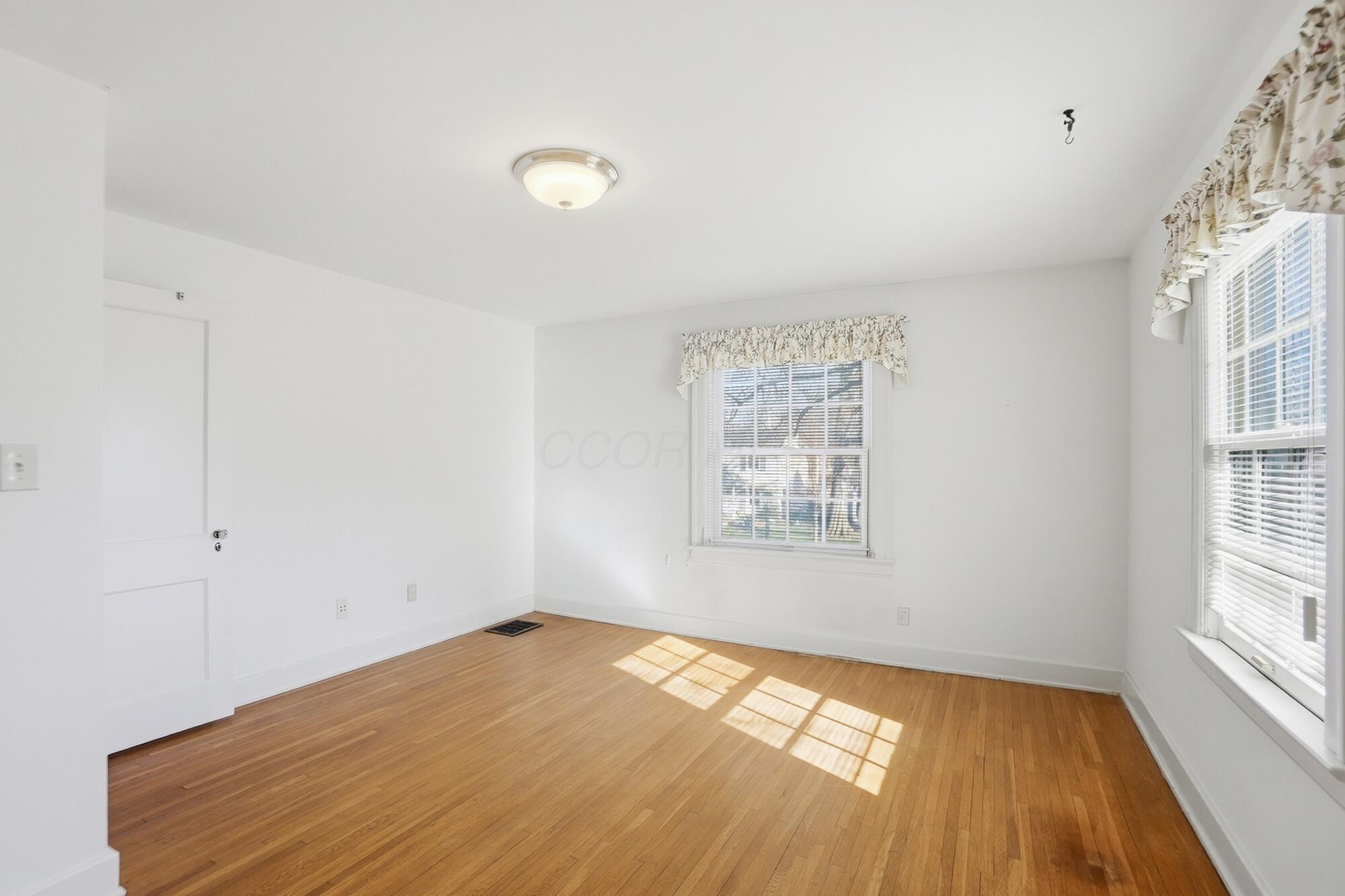 1627 Doone Road Upper Arlington, OH 43221 - Photo 33 of 37 Bedroom 2