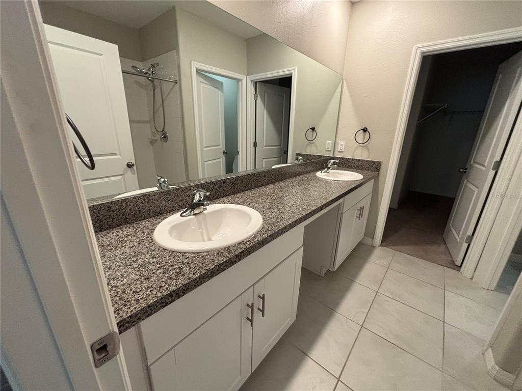 572 Argyll Dr Spring Hill Spring Hill, FL 34609 - Photo 11 of 25