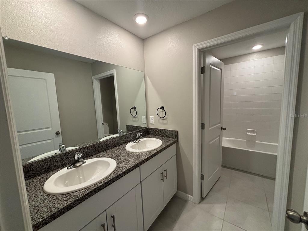 572 Argyll Dr Spring Hill Spring Hill, FL 34609 - Photo 16 of 25