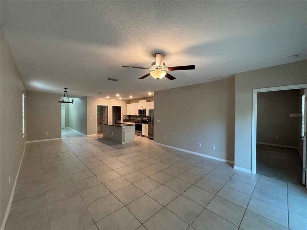 572 Argyll Dr Spring Hill Spring Hill, FL 34609 - Photo 4 of 25