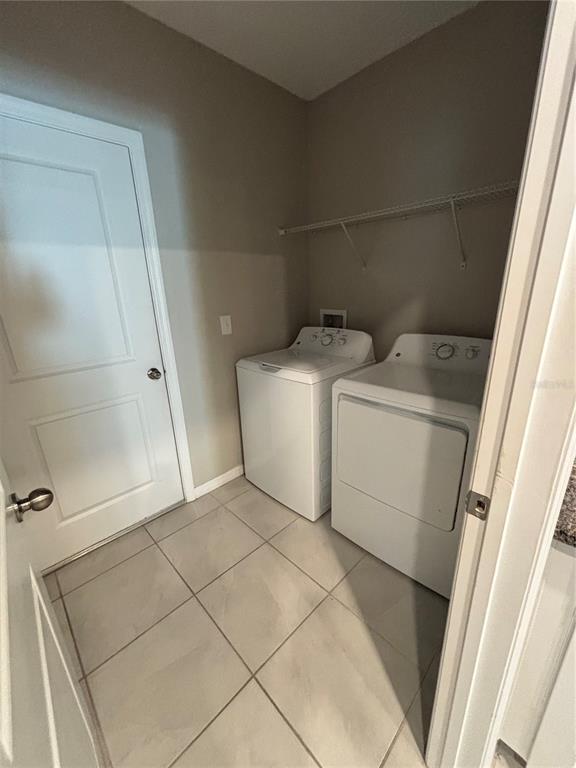 572 Argyll Dr Spring Hill Spring Hill, FL 34609 - Photo 8 of 25