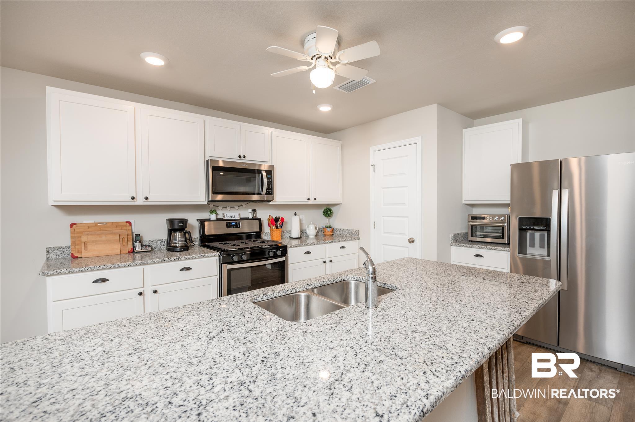 8474 Mackie Lane Daphne, AL 36526 - Photo 9 of 27