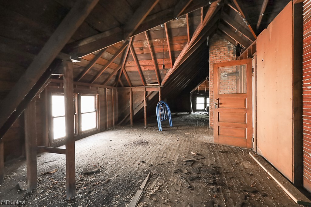 6925 Ottawa Road Cleveland, OH 44105 - Photo 28 of 35 Attic