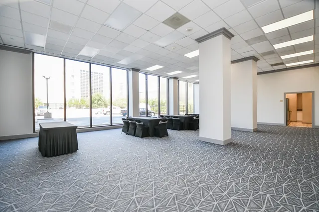 $1,800 | 5150 Hidalgo Street, Unit 202, Houston, TX 77056