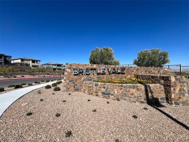 $4,055 | 12589 Huckleberry Oak Avenue, Las Vegas, NV 89138